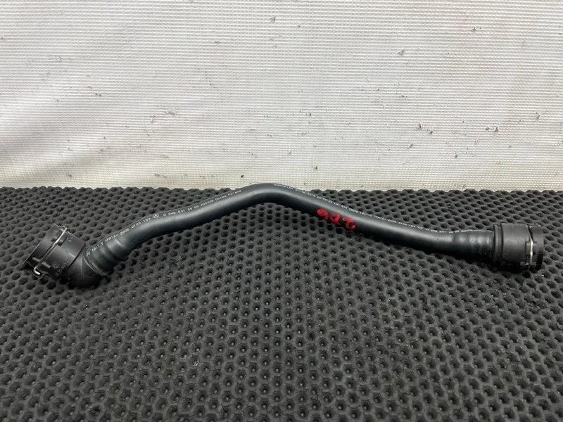 Патрубок охлаждения Mercedes-Benz B-Class 2013 2465010058 W246 270.910 1.6, правый