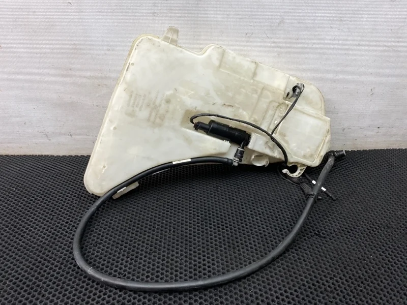 Бачок омывателя Bmw 5-Series 2011 61667269667 F10 N20B20A 2.0
