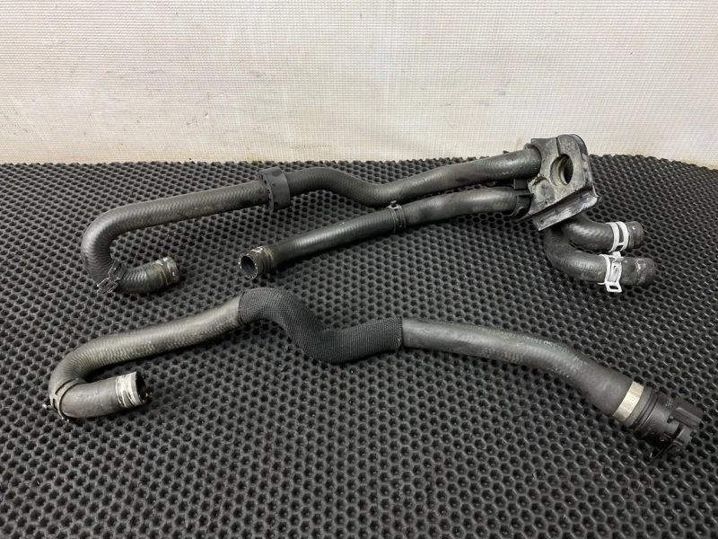 Патрубки охлаждения Bmw 5-Series 2006 64216911000 E60 N52B25A 2.5