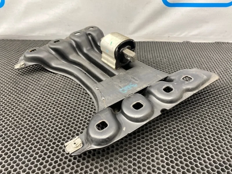 Подушка кпп Mercedes-Benz S-Class 2005 2212400002 W221 272.965 3.5