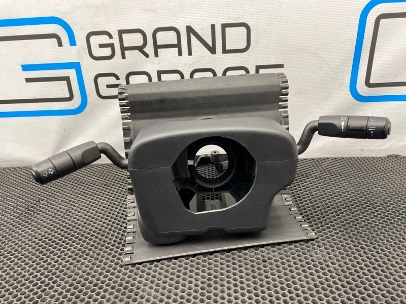 Переключатель подрулевой Land Rover Discovery 2006 XPC500100PVJ L319 406PN 4.0