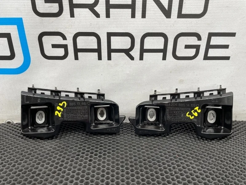 Кронштейн бампера Mercedes-Benz C-Class 2012 2048851365 W204 271.820 1.8, задний