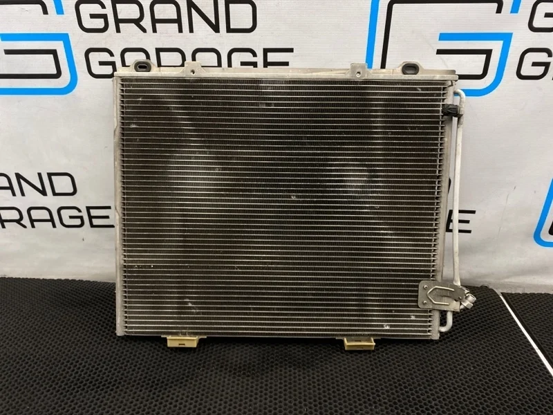 Радиатор кондиционера Mercedes-Benz E-Class 1996 2108300270 W210 104.995 3.2