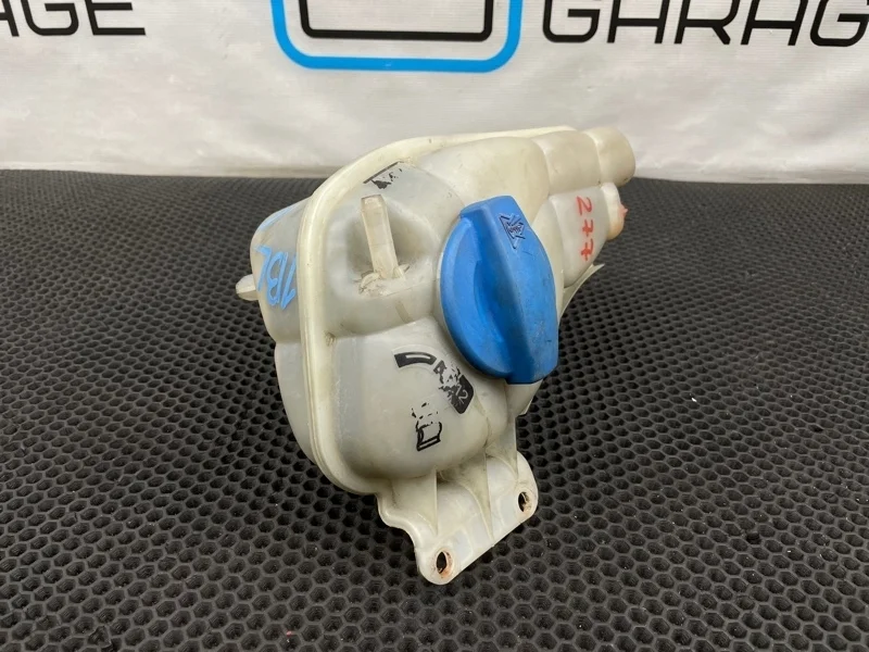 Бачок расширительный Audi A8 2004 4E0121403C D3 ASB 3.0