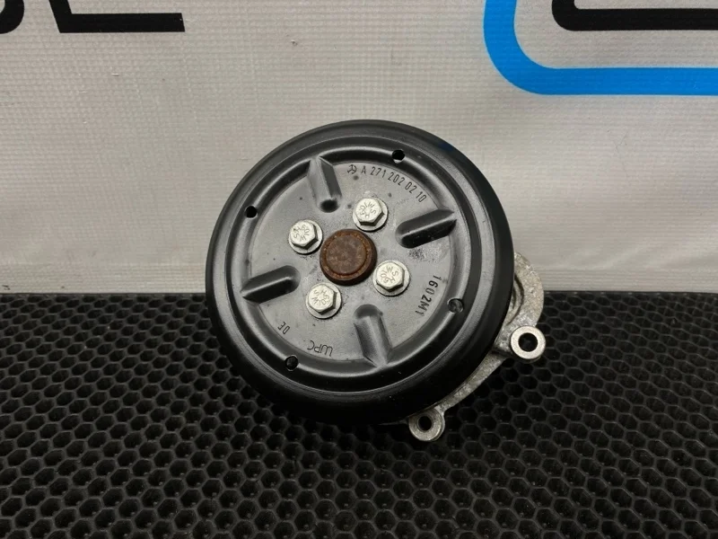 Насос водяной (помпа) Mercedes-Benz E-Class 2011 2712000401 W212 271.860 1.8