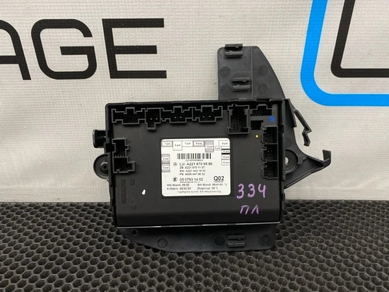 Блок двери Mercedes-Benz S-Class 2007 2218709586 W221 273.961 5.5, передний левый