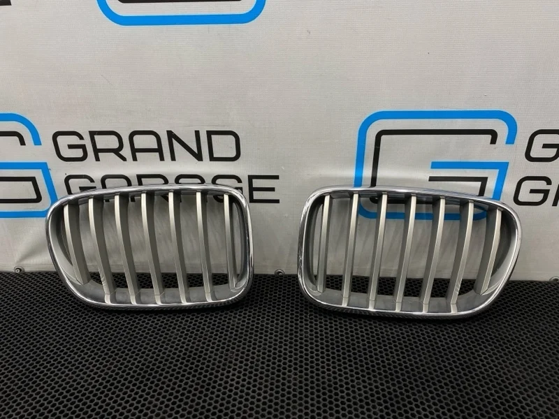 Решетка радиатора Bmw X3 2012 7237421 F25 N55B30A 3.0