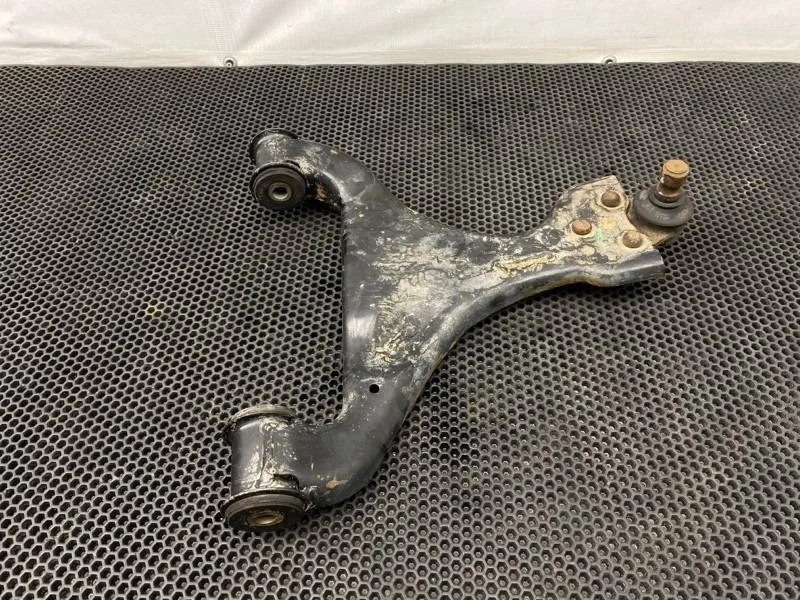 Рычаг Mercedes-Benz V-Class 2005 A6393300410 W639 112.951 3.2, передний левый