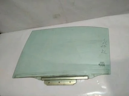 Б.у. стекло двери TOYOTA AVENSIS AZT250 TOYOTA AVENSIS AZT250