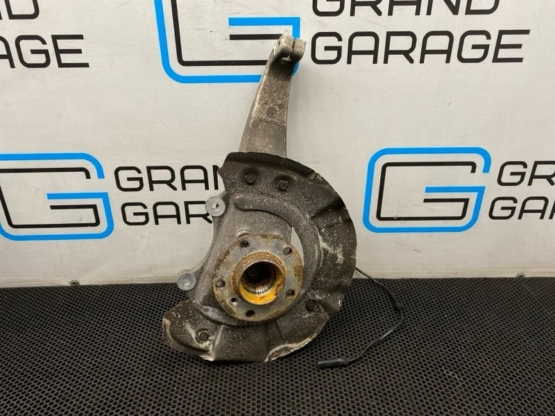 Кулак Bmw 5-Series 2014 31216775770 F10 N20B20B 2.0, передний правый
