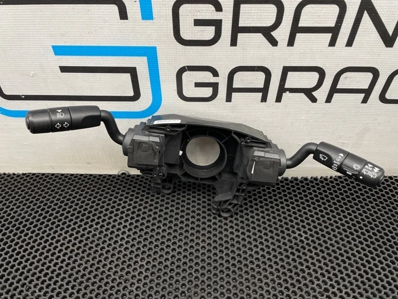 Переключатель подрулевой Land Rover Range Rover Sport 2010 XPC500160 L320 AJ133 V8 5.0