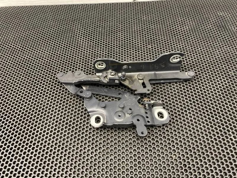 Петля капота Bmw 3-Series 2012 7239415 F30 N20B20A 2.0, левая