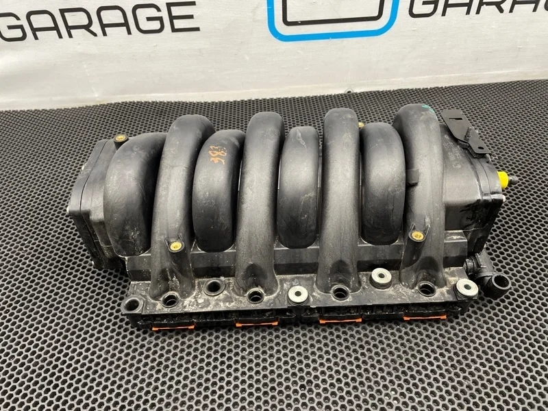 Коллектор впускной Land Rover Range Rover 2003 LKB000240 L322 M62B44 4.4