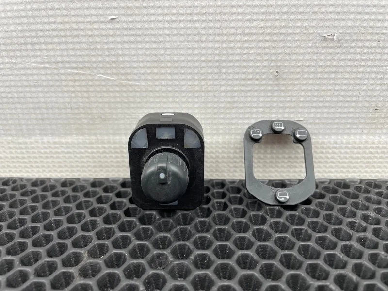 Блок кнопок Audi Q7 2006 8E0959565A 4LB BUG TDI 3.0
