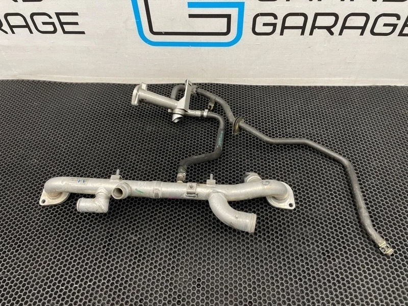 Патрубок охлаждения Audi Q7 2009 079121071BJ 4LB BAR 4.2, задний