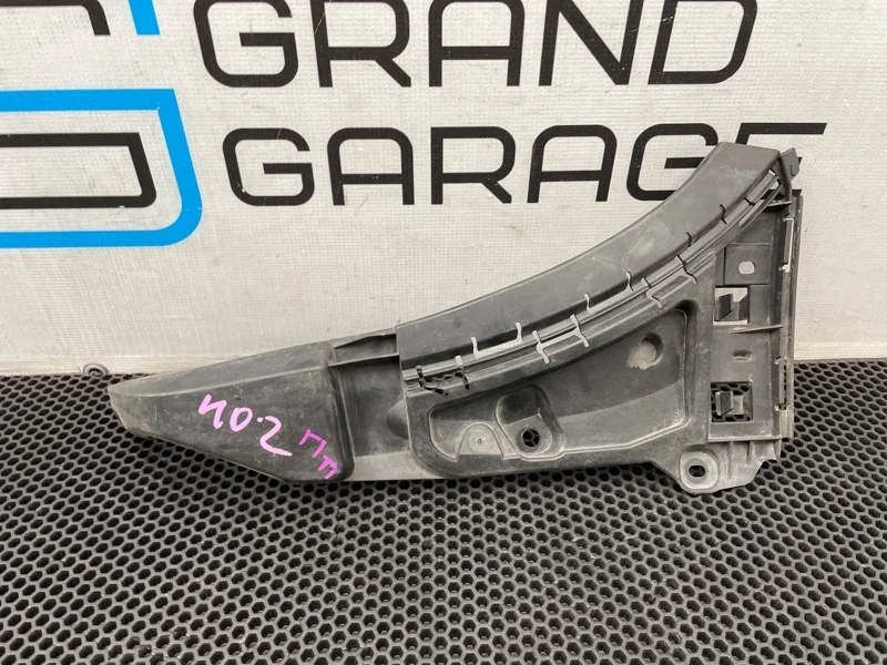 Кронштейн бампера Volvo Xc90 2006 08620564 C B5254T2 2.5, передний правый
