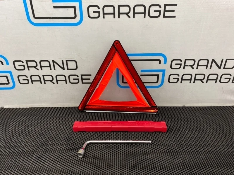 Набор инструментов Mercedes-Benz Cls-Class 2006 A1718900097 W219 272.964 3.5