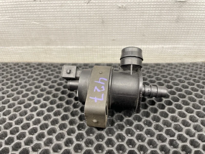 Клапан вентиляции топливного бака Volvo Xc70 2008 8653857 BZ B6324S 3.2