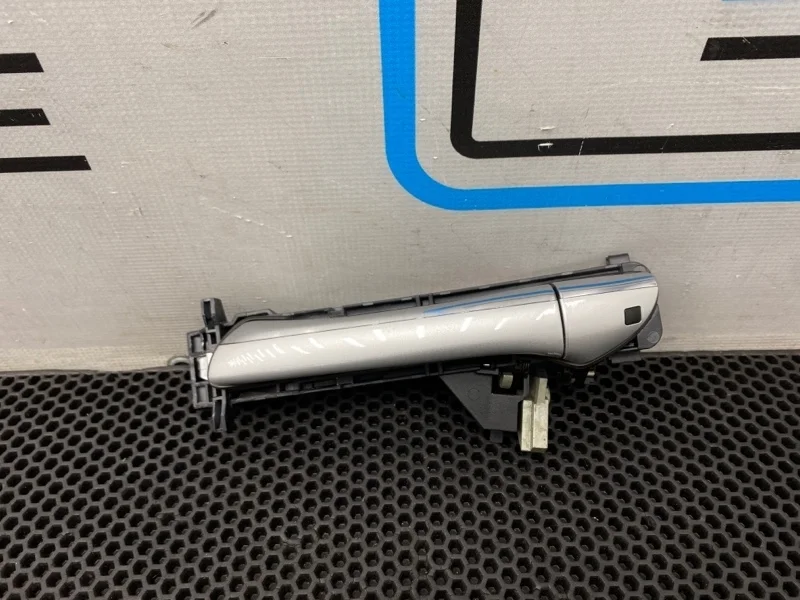 Ручка двери наружная Mercedes-Benz S-Class 2003 A2207600334 W220 112.972 3.7, передняя левая