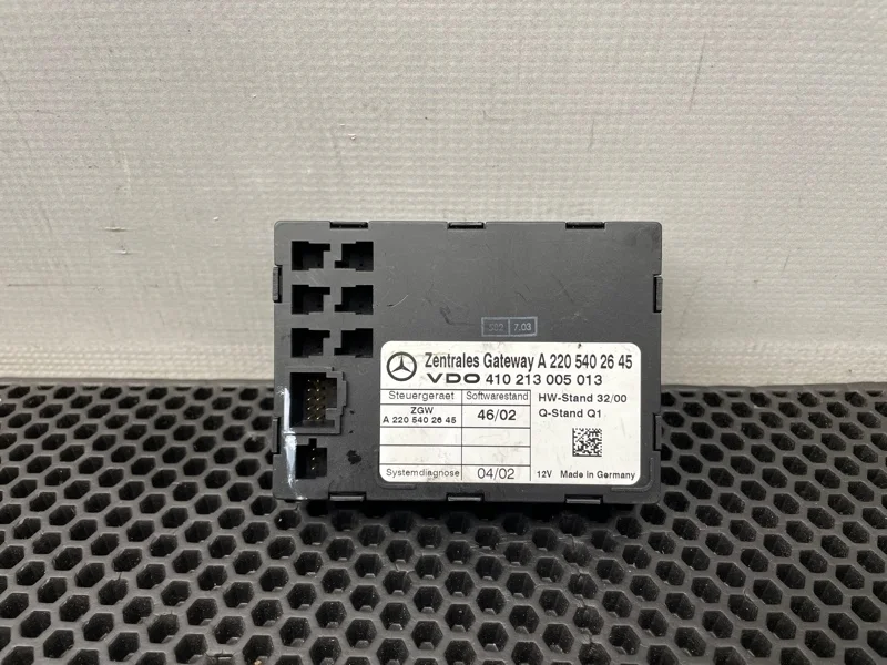 Блок электронный Mercedes-Benz S-Class 2003 A2205402645 W220 112.972 3.7