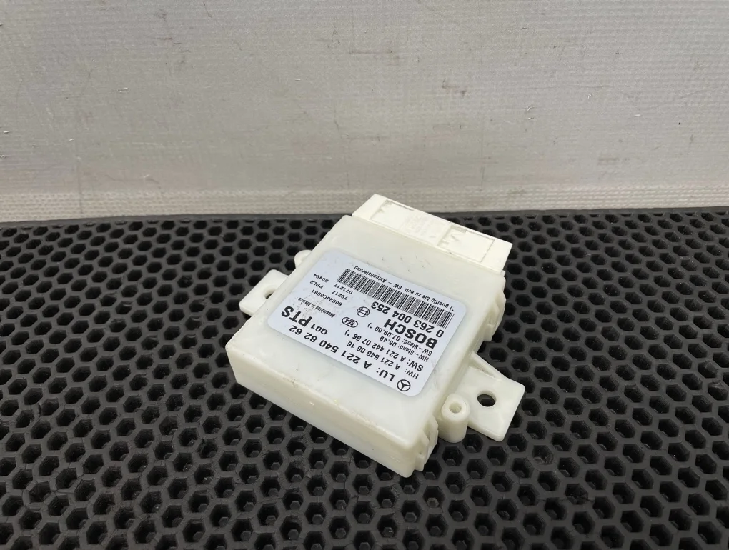 Блок парктроника Mercedes-Benz S-Class 2009 A2215408262 W221 272.965 3.5