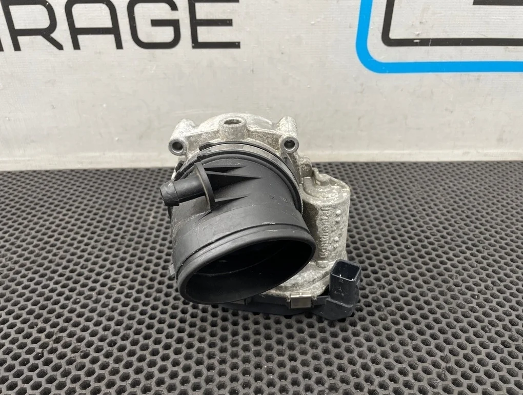 Заслонка дроссельная Bmw X3 2011 13547556118 F25 N52B30A 3.0