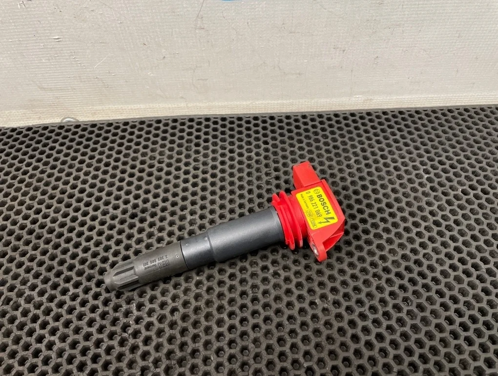 Катушка зажигания Porsche Cayenne 2008 94860210404 957 M48.51 4.8