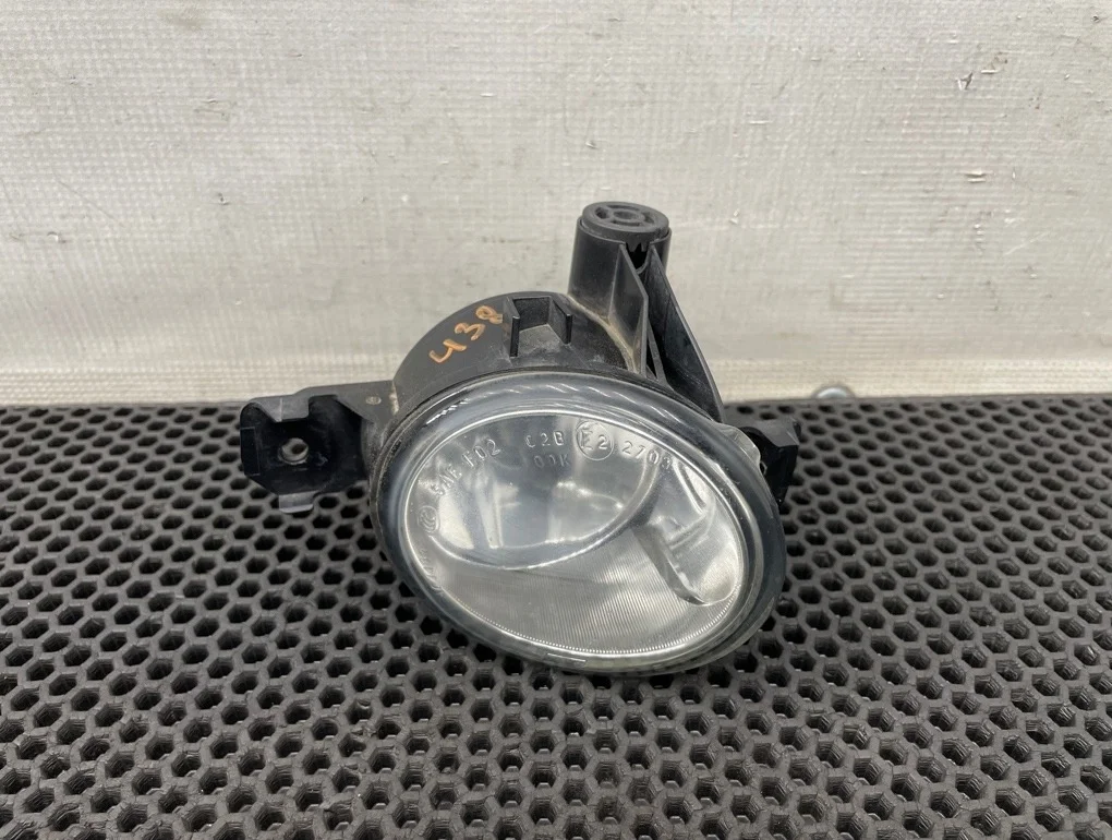 Фара противотуманная Bmw X5 2008 63177184318 E70 N52B30A 3.0, передняя правая