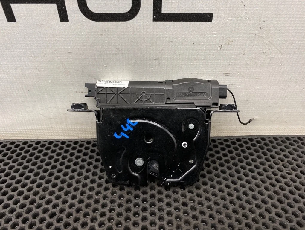Замок багажника Bmw 5-Series 2011 51247191212 F10 N52B30A 3.0