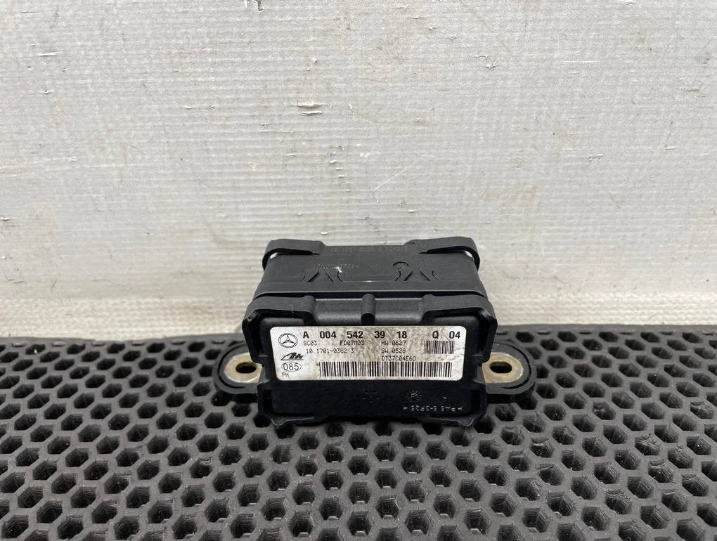 Датчик ускорения Mercedes-Benz R-Class 2007 A0045423918 W251 272.967 3.5