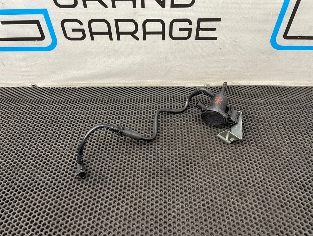 Клапан вентиляции топливного бака Mercedes-Benz B-Class 2013 A0014760532 W246 270.910 1.6
