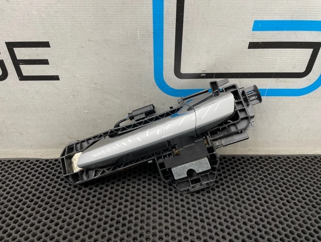 Ручка двери наружная Mercedes-Benz E-Class 2009 A2127600734 W212 272.980 3.5, передняя левая