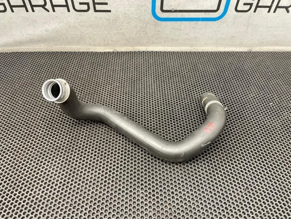 Патрубок охлаждения Mercedes-Benz V-Class 2009 A6395016982 W639 272.978 3.5