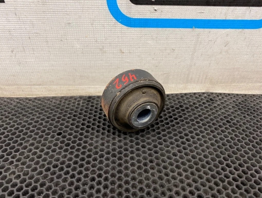 Подушка кузова Land Rover Discovery 2006 KVF500161 L319 406PN 4.0