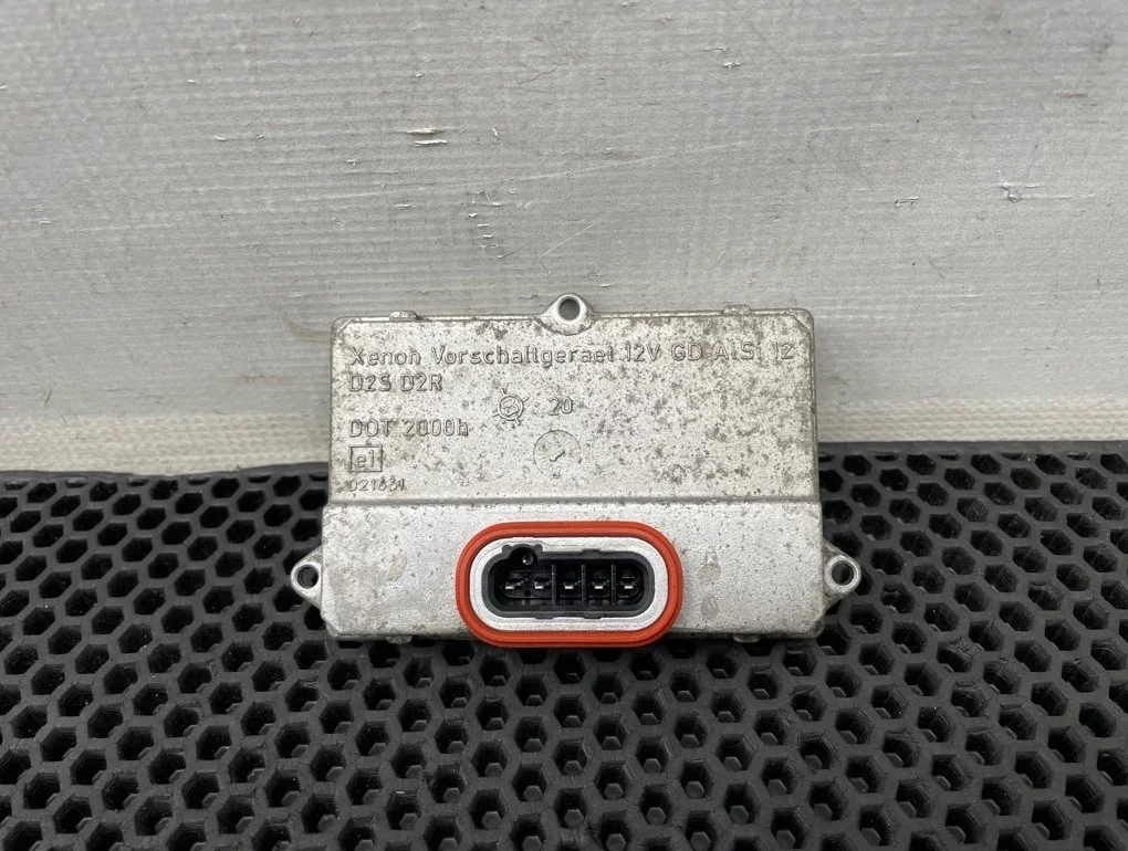 Блок розжига ксенона Mercedes-Benz Ml-Class 2003 A0028202326 W163 112.970 3.7