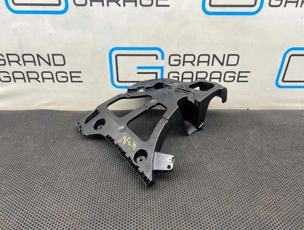 Кронштейн бампера Bmw X5 2008 51127158445 E70 N52B30A 3.0, задний левый