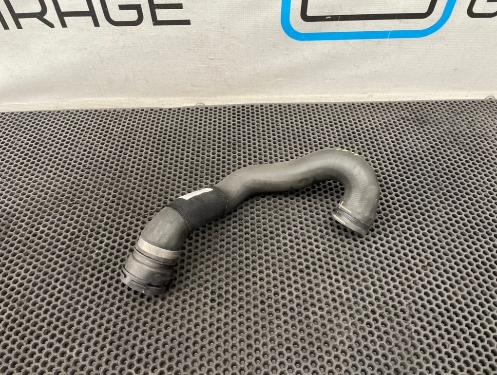 Патрубок охлаждения Bmw 5-Series 2010 11537593513 F10 N55B30A 3.0