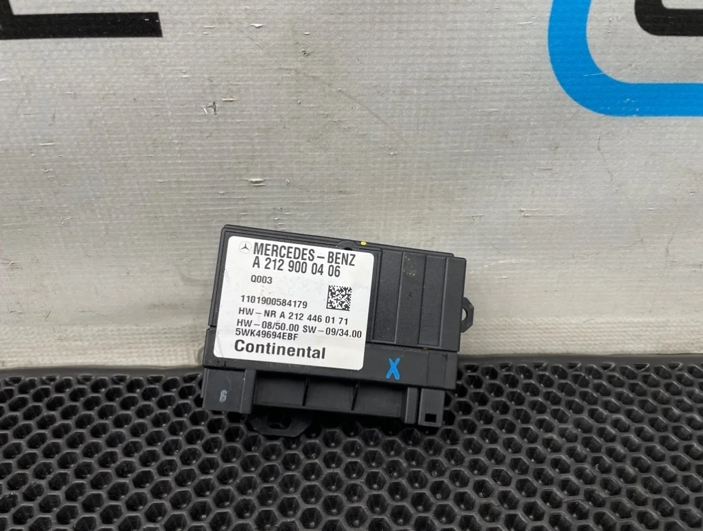 Блок электронный Mercedes-Benz E-Class 2011 A2129000406 C207 271.860 1.8