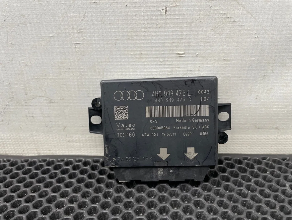 Блок парктроника Audi A6 2011 4H0919475L C7 CHVA 2.8