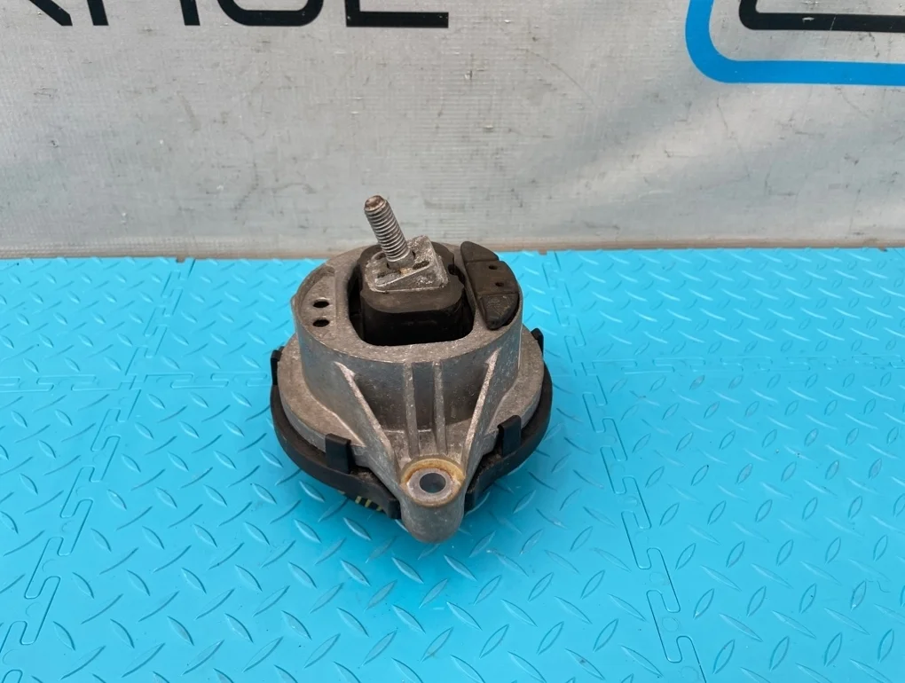 Подушка двигателя Bmw X3 2011 22116785711 F25 N52B30A 3.0, левая