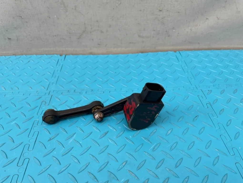 Датчик положения кузова Mercedes-Benz B-Class 2013 A0045429918 W246 270.910 1.6, передний