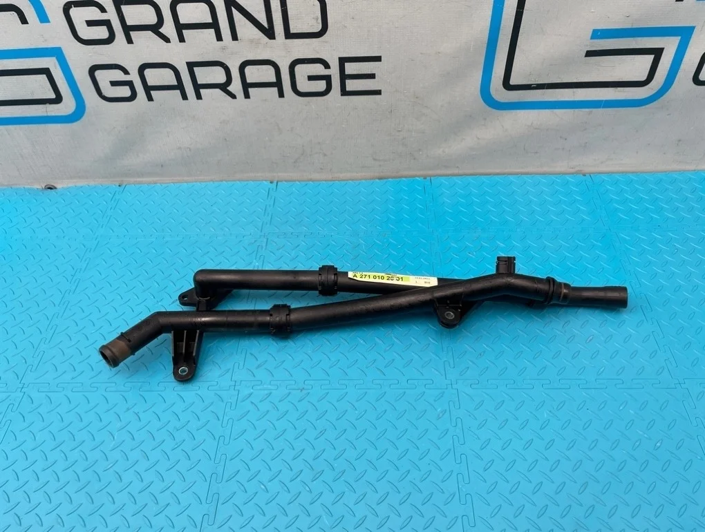 Патрубки охлаждения Mercedes-Benz C-Class 2013 A2712002452 W204 271.820 1.8