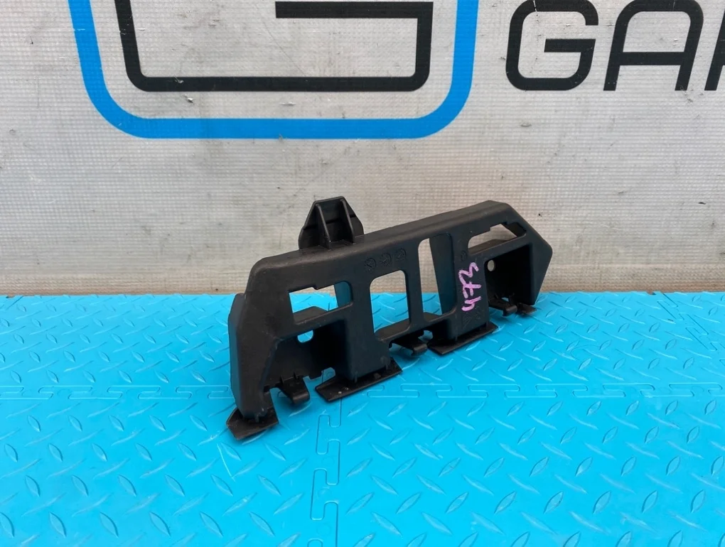 Направляющая бампера Porsche Cayenne 2011 95850548400 958 M55.02 3.6, задняя правая