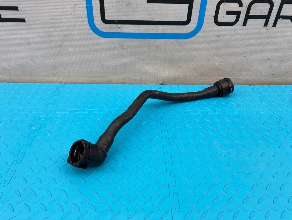Патрубок охлаждения Mercedes-Benz Cla-Class 2013 A2465010058 C117 270.920 2.0