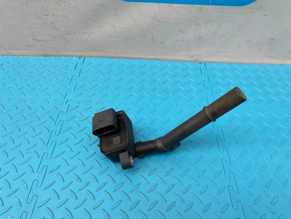 Катушка зажигания Mercedes-Benz B-Class 2013 A2709060500 W246 270.910 1.6