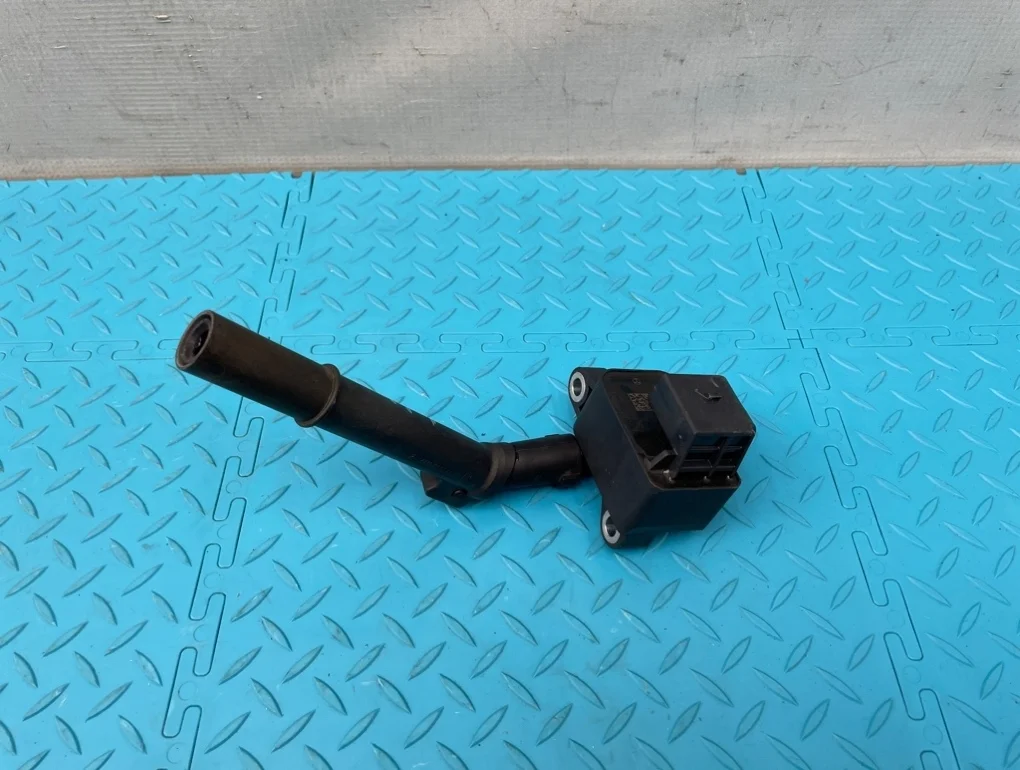 Катушка зажигания Mercedes-Benz B-Class 2013 A2709060500 W246 270.910 1.6