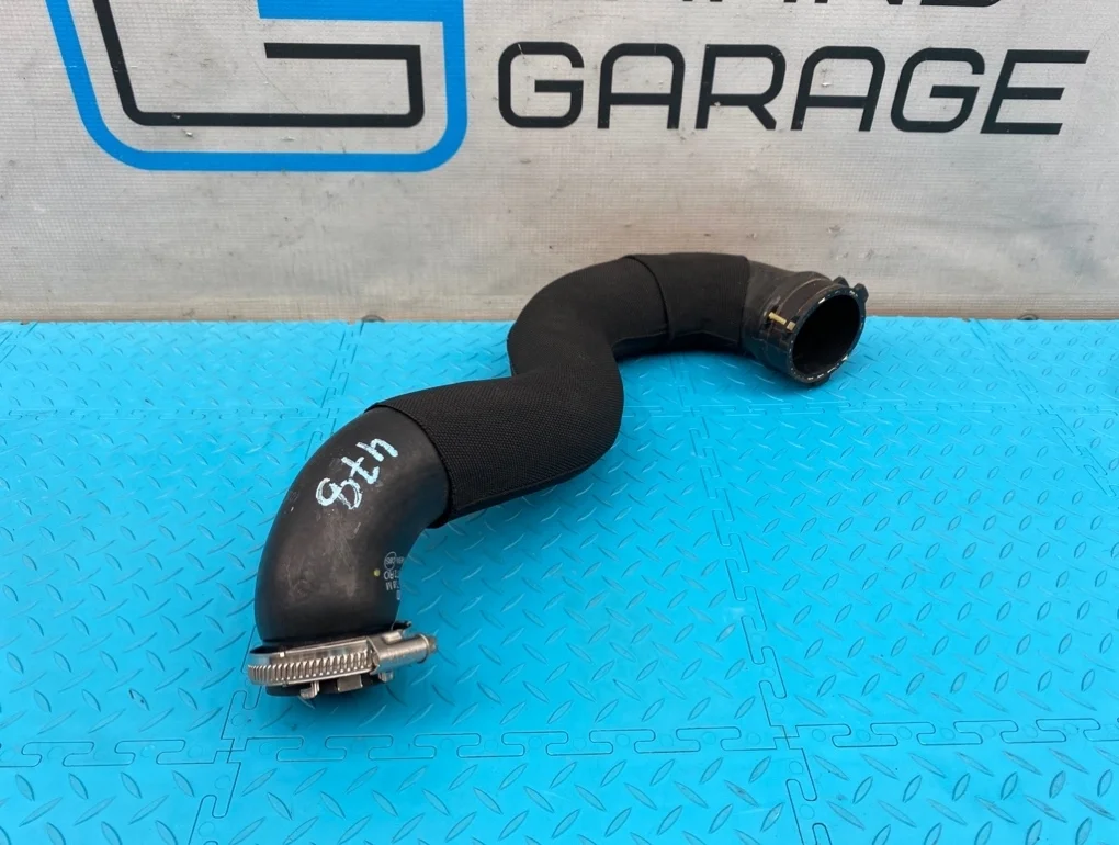 Патрубок интеркулера Audi A5 2011 8K0145738M 8T CDNC 2.0, правый