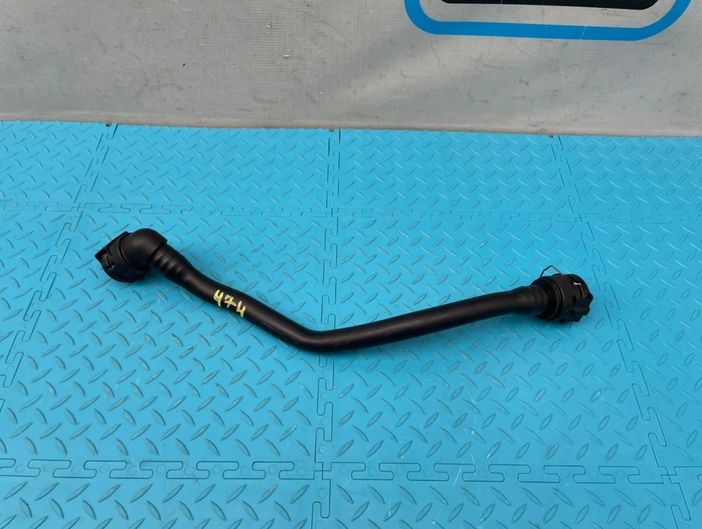 Патрубок охлаждения Mercedes-Benz B-Class 2013 A2465010058 W246 270.910 1.6