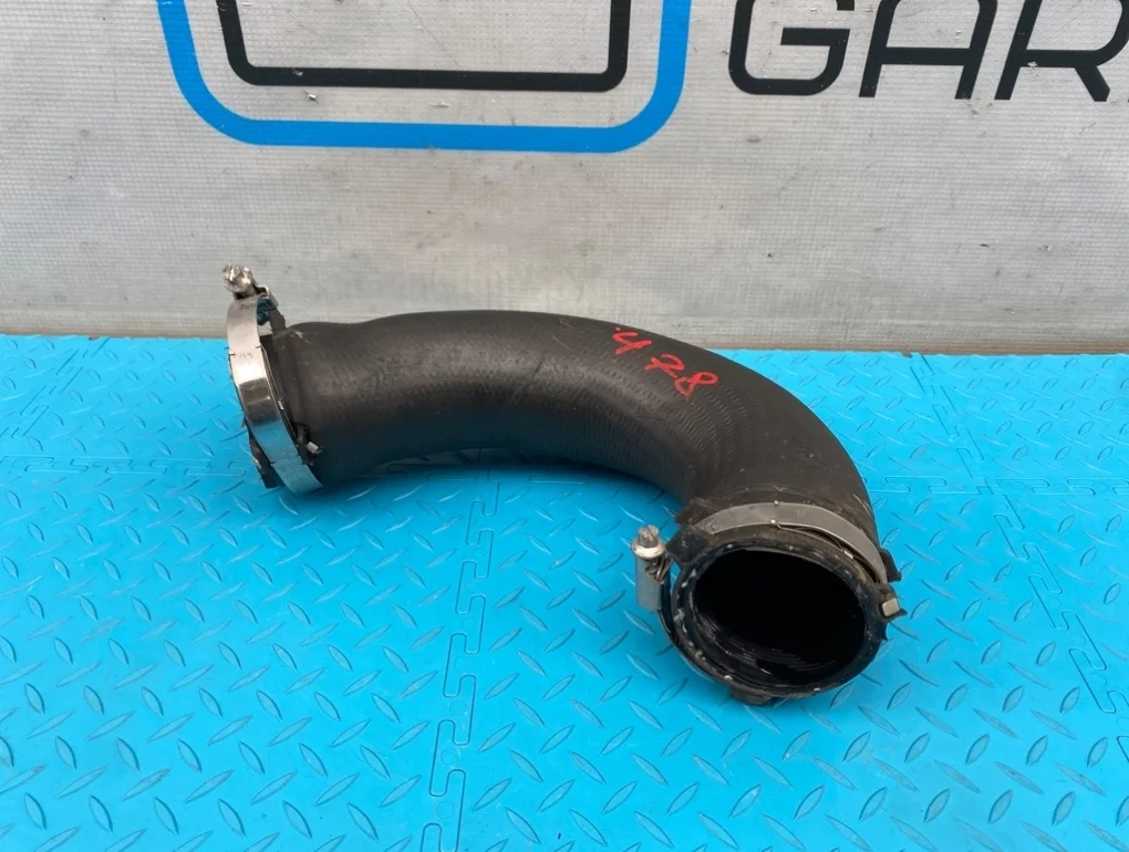 Патрубок интеркулера Audi A5 2011 8K0145709H 8T CDNC 2.0, левый