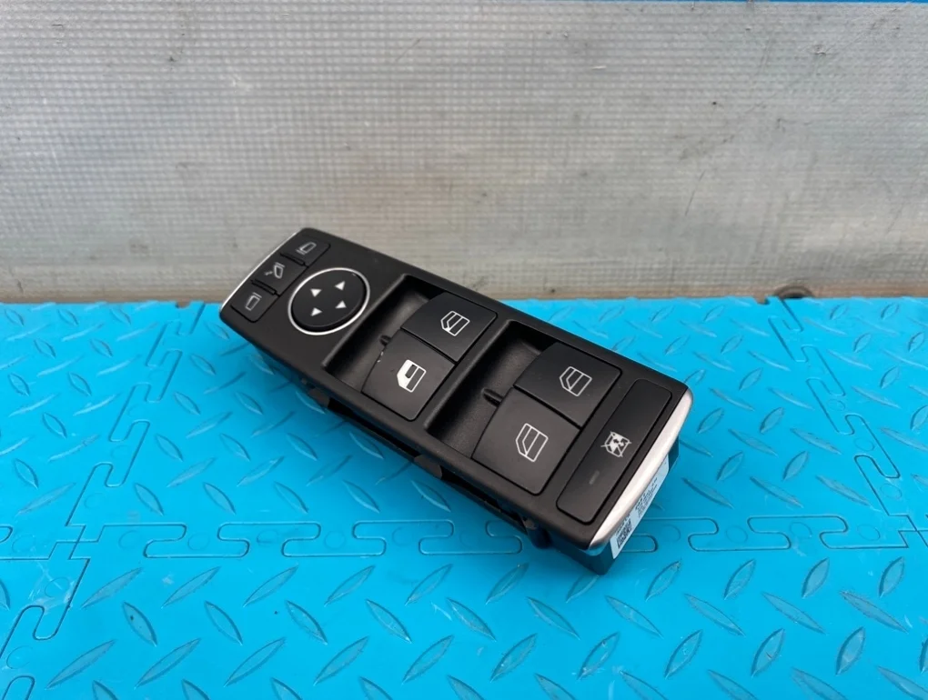 Блок стеклоподъемников Mercedes-Benz Gla-Class 2014 A1669054400 X156 270.920 2.0, передний правый
